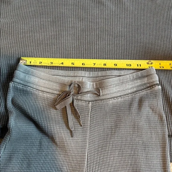 TNA Gray Waffle Knit Set top Medium, pants XS (runs bigger) - Picture 7 of 11